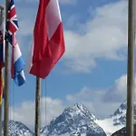 Berghaus Glockner, Niedermeyer Daire *