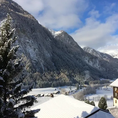 Berghaus Glockner, Niedermeyer Apartamento *